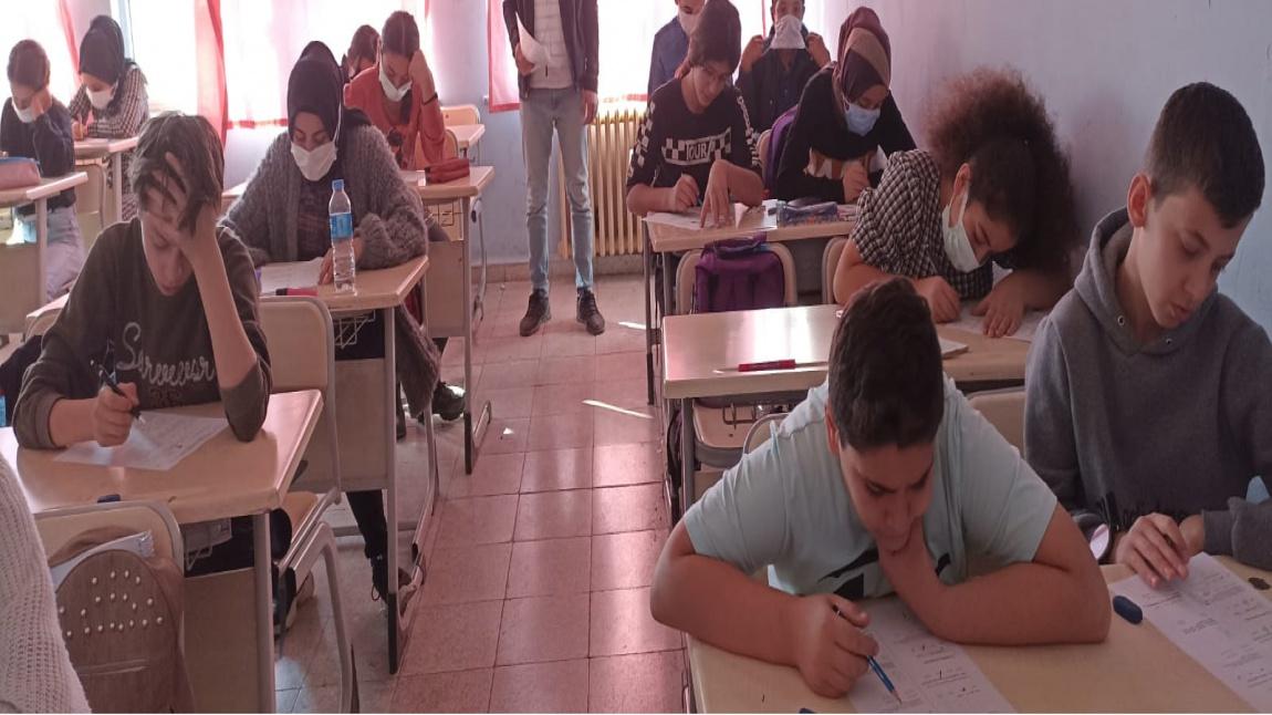 8.Sınıf öğrencilerine yönelik Seviye Tespit Sınavı (Deneme) uygulandı.